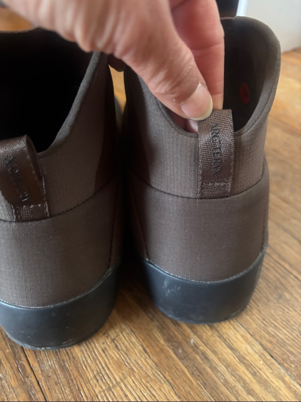 Arcteryx kragg insulated Men's Brown Slip-On Shoes - Picture 5 of 8